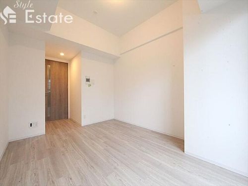 愛知県名古屋市中区新栄1丁目(マンション)の賃貸物件の居間