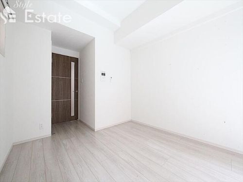 愛知県名古屋市中区丸の内2丁目(マンション)の賃貸物件の居間