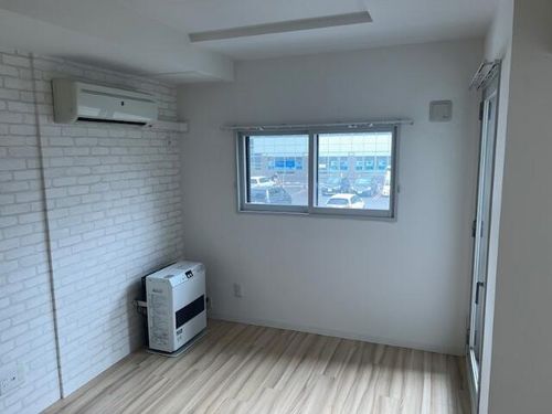 アンシャンテ環状通東の居間