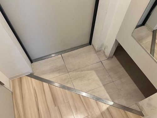 アンシャンテ環状通東の玄関