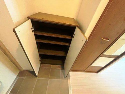 ジュネス米澤の内装