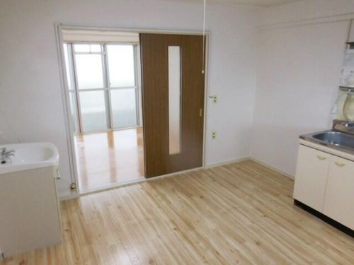 山一グリーンハイツの内装