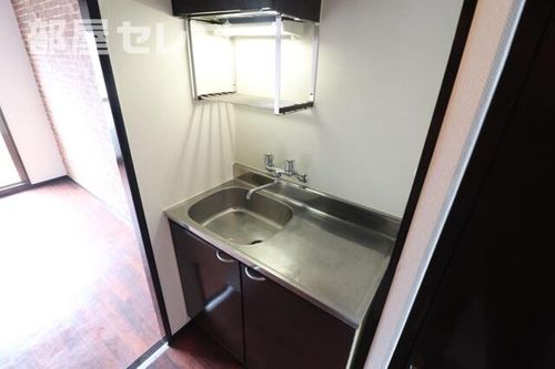 ドール神宮西902のキッチン