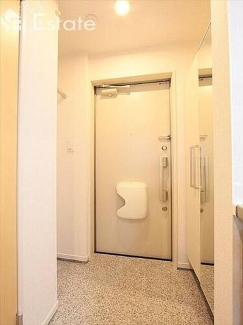 ストーク芝の玄関