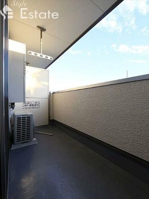 ストーク芝の内装