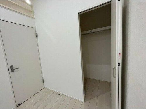 L’endroit apaisant あじよし103の内装
