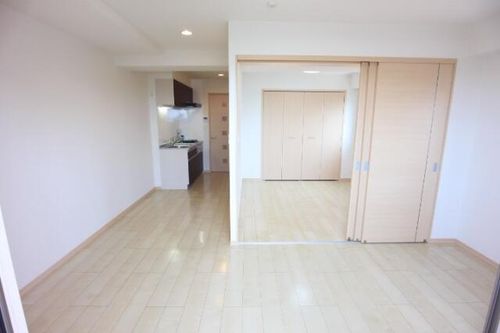 クラシェス新長田の居間