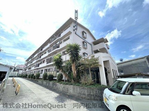 ヴィラ・ビアンカ美原の外観