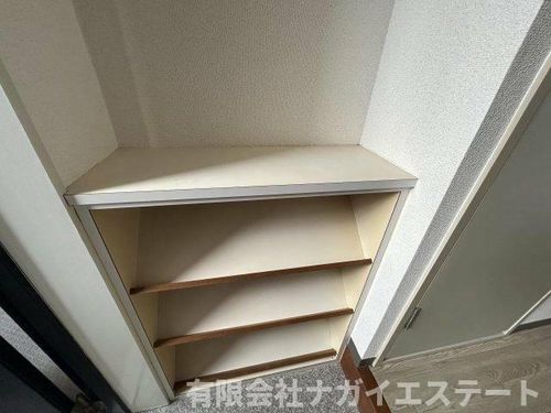 アレックスやしろ406の内装