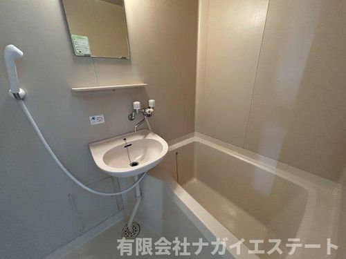 アレックスやしろ406の風呂