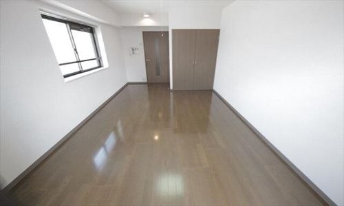 愛知県名古屋市千種区田代本通1丁目(マンション)の賃貸物件の居間