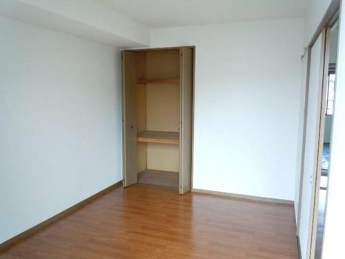 パラシオ愛芳の居間