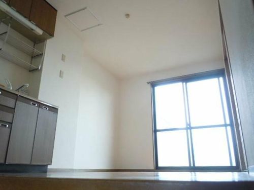 パラシオ愛芳の居間