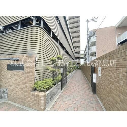 大阪府大阪市旭区赤川1丁目(マンション)の賃貸物件の玄関