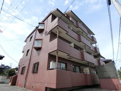 沢良宜レジデンス208の外観