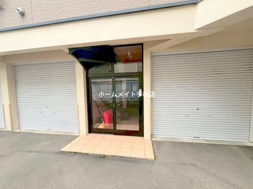 北海道札幌市手稲区富丘二条3丁目(アパート)の賃貸物件の玄関