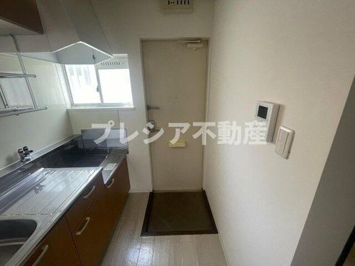 兵庫県西宮市上甲子園1丁目(アパート)の賃貸物件の玄関