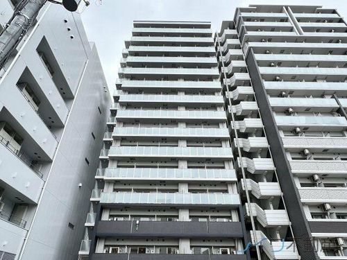 エスリードレジデンス大阪難波の玄関