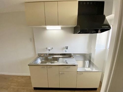 大阪府大阪市生野区巽西3丁目(マンション)の賃貸物件のキッチン