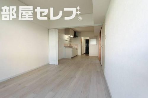 ハイツ西郊303の内装