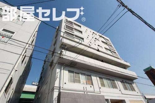 ハイツ西郊303の外観