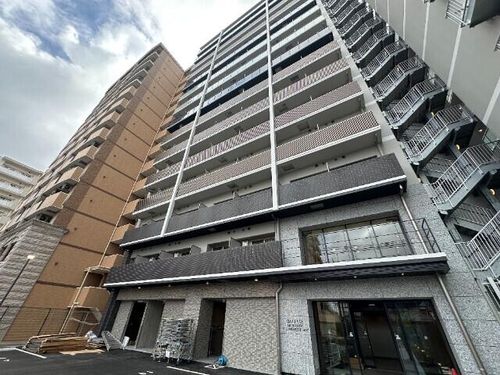 エスリード新大阪ザ・プレミアEASTの外観