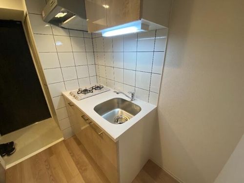 エスリード新大阪ザ・プレミアEASTのキッチン