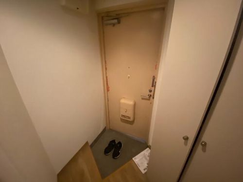 大阪府大阪市東淀川区北江口1丁目(マンション)の賃貸物件の玄関