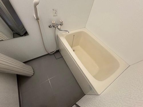 エステート五宮201の風呂