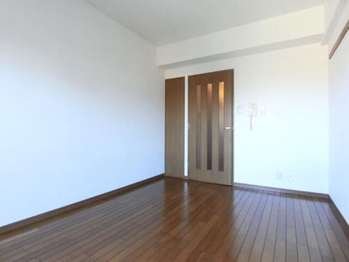 センターコート411の内装