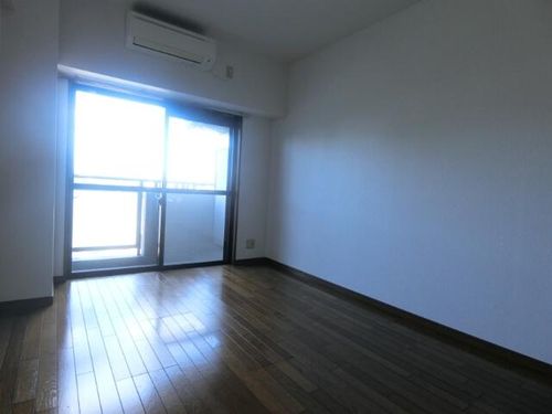 センターコート411の内装