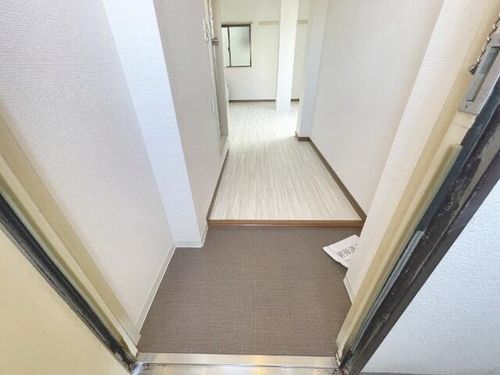 大阪府大阪市城東区関目3丁目(マンション)の賃貸物件の玄関