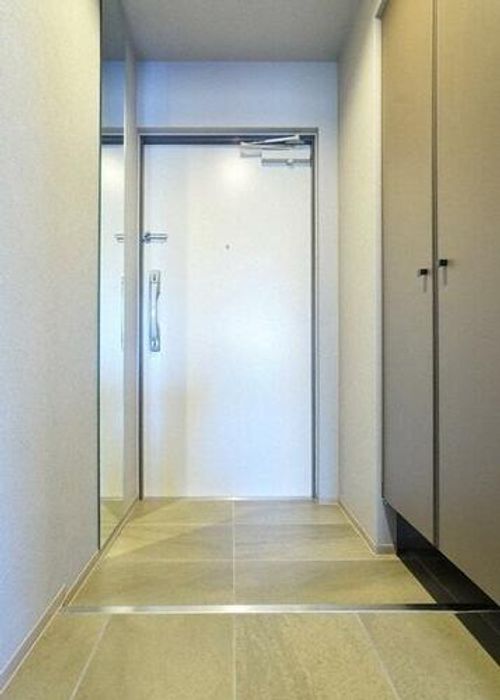 北海道札幌市中央区南二条西25丁目(マンション)の賃貸物件の玄関