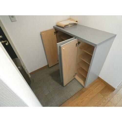 福岡県春日市春日原南町4丁目(マンション)の賃貸物件の玄関