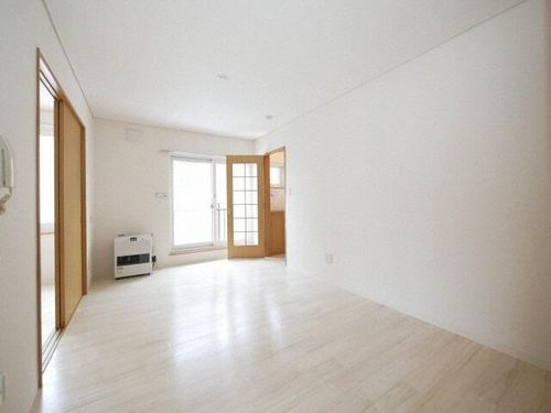 グロワール中の島102の内装