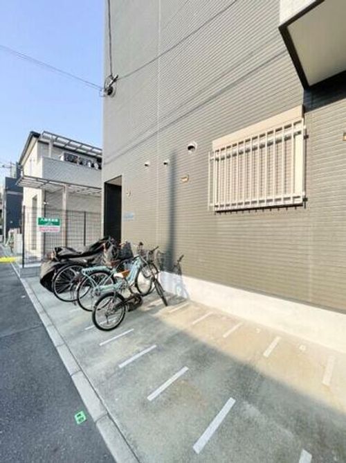 大阪府大阪市平野区加美東4丁目(アパート)の賃貸物件の玄関
