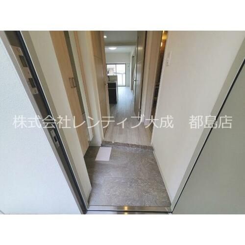 大阪府大阪市旭区赤川4丁目(マンション)の賃貸物件の玄関