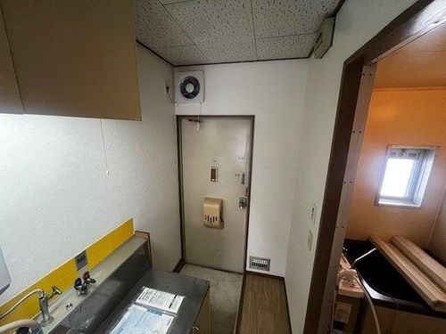 大阪府豊中市服部西町1丁目(アパート)の賃貸物件の玄関