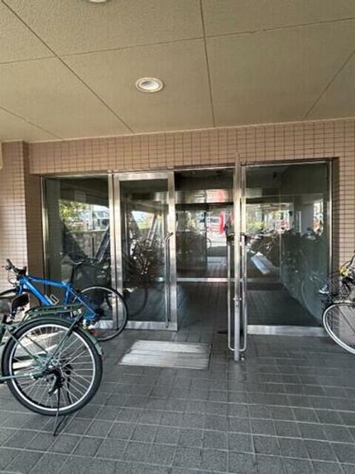 大阪府貝塚市橋本(マンション)の賃貸物件の玄関