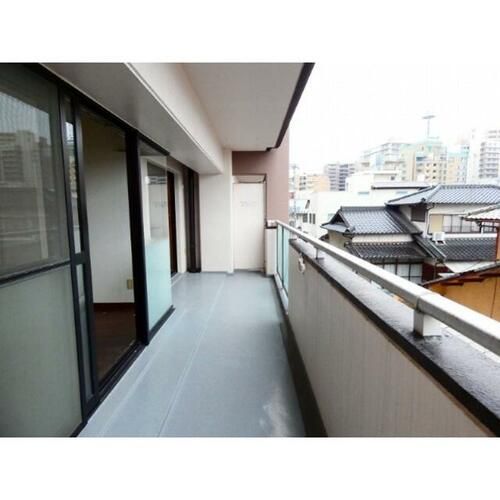 福岡県大野城市瓦田1丁目(マンション)の賃貸物件の内装