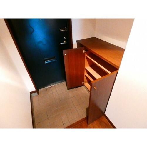 福岡県大野城市瓦田1丁目(マンション)の賃貸物件の玄関