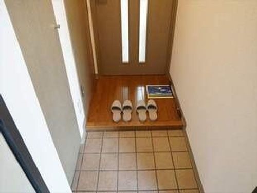 北海道札幌市中央区南三条西13丁目(マンション)の賃貸物件の玄関