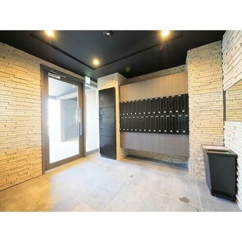 北海道札幌市中央区北二条東12丁目(マンション)の賃貸物件の玄関