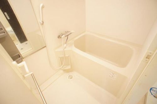 アップルコート一社302の風呂