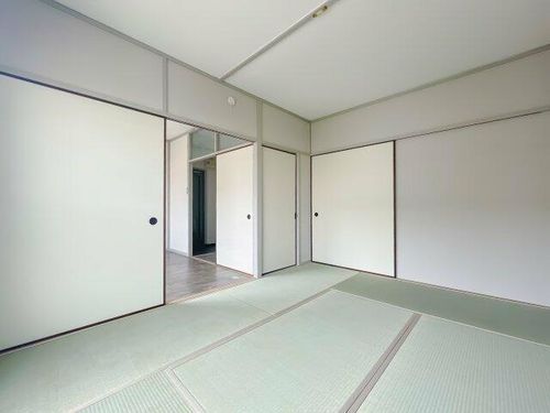 公社賃貸SMALIO 貝塚中央3-305の内装