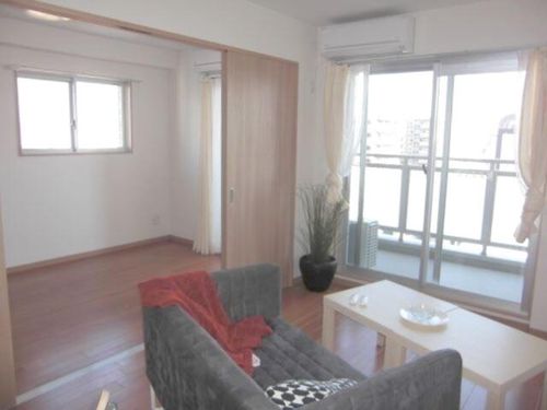 ドルフ今里駅前の内装