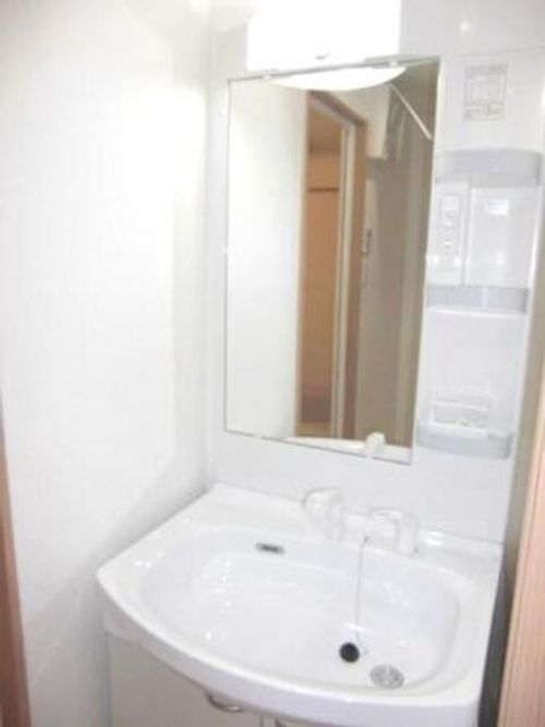 ドルフ今里駅前の内装