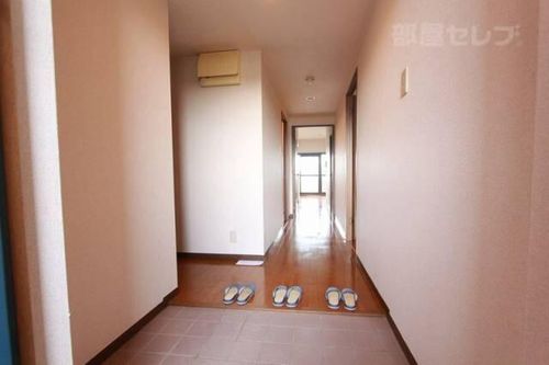 カーサ・ラ・ピラ302の玄関