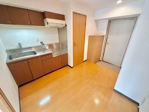 大阪府藤井寺市岡2丁目(マンション)の賃貸物件の居間