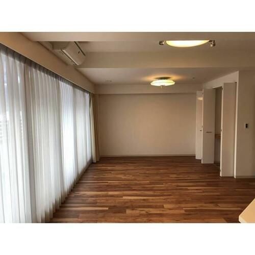 北海道札幌市中央区南一条西27丁目(マンション)の賃貸物件の内装